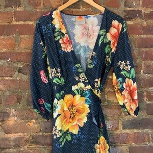 Beautiful Farm Rio wrap dress!! Perfect for fall!!